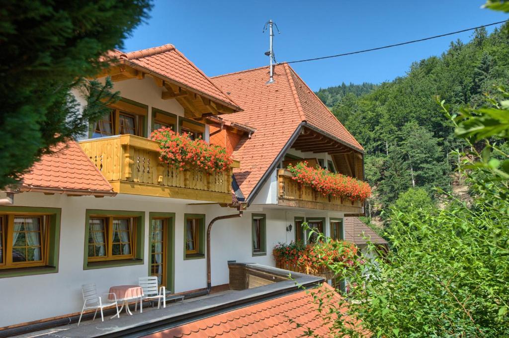 Gasthaus Sonne Münstertal Esterno foto